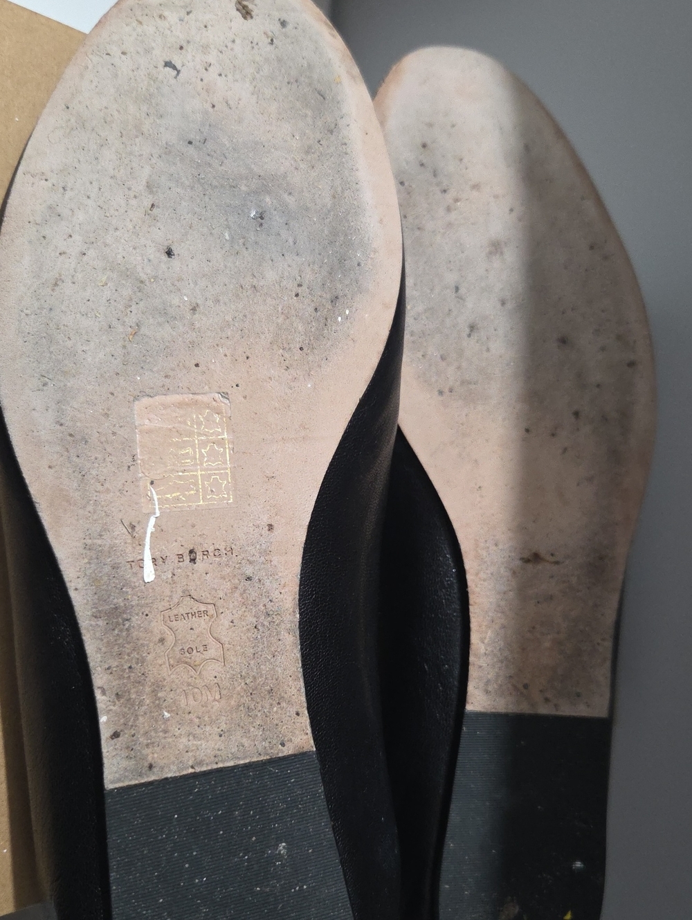 Tory Burch Black Leather Loafers with Gold Logo Medallion - Picture 3 of 5